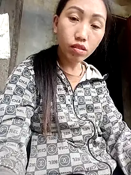 hot-luna- online show from February 16, 2026, 10:22 am