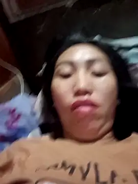 hot-luna- online show from February 25, 2026, 11:47 pm