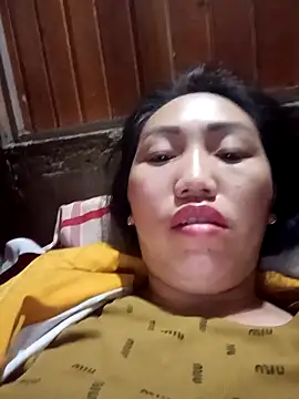 hot-luna- online show from March 22, 2026, 10:13 pm