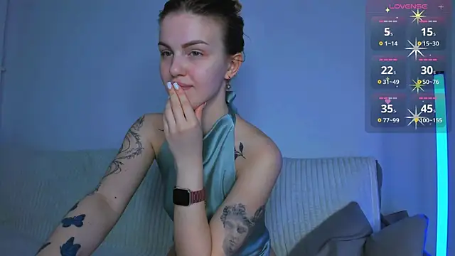 Snapshot of AkylinaGold chatting on May 21, 2026, 9:33 pm AkylinaGold online show from May 21, 2026, 9:33 pm