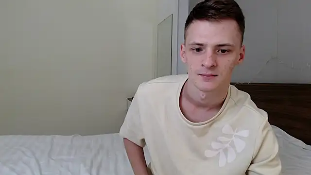 Snapshot of NikiKerryCum chatting on February 11, 2026, 12:43 pm NikiKerryCum online show from February 11, 2026, 12:43 pm