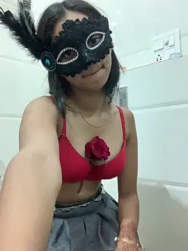 HEENA-STRIP online show from February 15, 2026, 7:54 pm