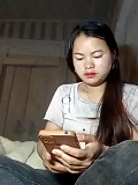 Snapshot of emlylyxinh chatting on February 7, 2026, 9:07 pm emlylyxinh online show from February 7, 2026, 9:07 pm