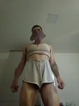 Snapshot of luissiq chatting on February 10, 2026, 2:10 pm luissiq online show from February 10, 2026, 2:10 pm