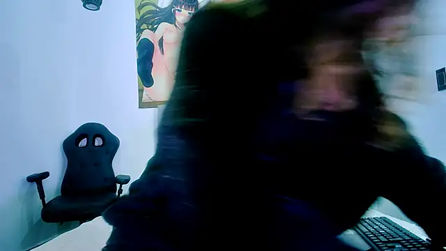 Snapshot of MEW_ALIX chatting on April 7, 2026, 12:49 pm MEW ALIX online show from April 7, 2026, 12:49 pm