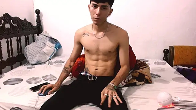 Snapshot of FlexxPrimee chatting on February 5, 2026, 8:35 pm FlexxPrimee online show from February 5, 2026, 8:35 pm