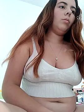 Snapshot of lyss_muller chatting on February 11, 2026, 6:46 pm lyss muller online show from February 11, 2026, 6:46 pm