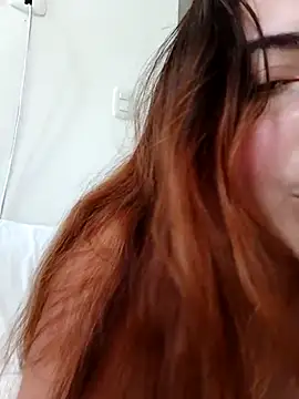 Snapshot of lyss_muller chatting on March 31, 2026, 8:20 pm lyss muller online show from March 31, 2026, 8:20 pm