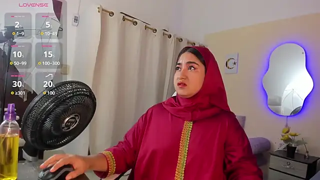 SamiraAwada online show from April 10, 2026, 7:07 pm