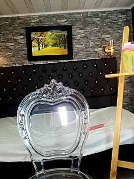 Snapshot of KittyLatina_02 chatting on February 25, 2026, 2:43 am KittyLatina 02 online show from February 25, 2026, 2:43 am