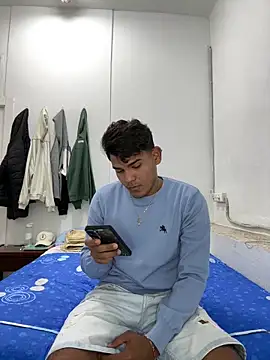 DavShi online show from February 9, 2026, 8:13 pm