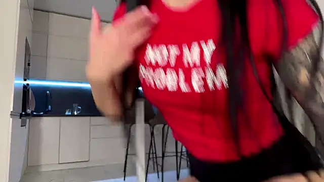 Snapshot of AuraXO chatting on March 22, 2026, 6:28 am AuraXO online show from March 22, 2026, 6:28 am