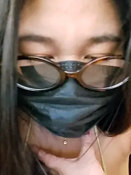 Snapshot of mini27mimi chatting on May 9, 2026, 5:29 pm mini27mimi online show from May 9, 2026, 5:29 pm