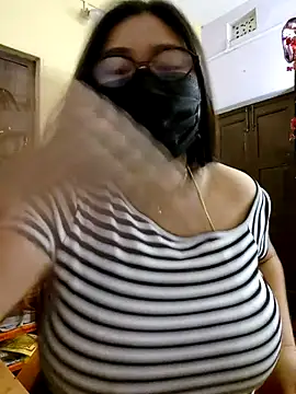mini27mimi online show from July 10, 2026, 7:49 pm