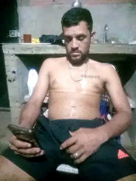 Snapshot of Hot_Veteran_1 chatting on March 18, 2026, 4:48 am Hot Veteran 1 online show from March 18, 2026, 4:48 am