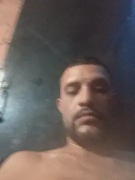 Snapshot of Hot_Veteran_1 chatting on March 31, 2026, 10:37 am Hot Veteran 1 online show from March 31, 2026, 10:37 am