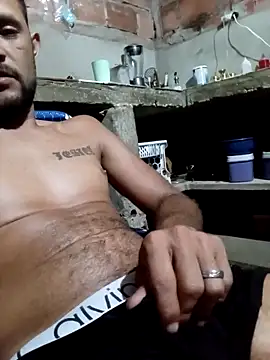 Snapshot of Hot_Veteran_1 chatting on April 6, 2026, 6:36 am Hot Veteran 1 online show from April 6, 2026, 6:36 am