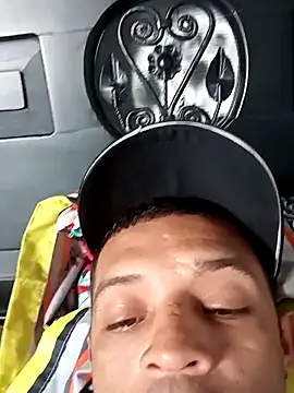 Snapshot of Hot_Veteran_1 chatting on April 12, 2026, 6:24 pm Hot Veteran 1 online show from April 12, 2026, 6:24 pm