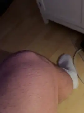 Snapshot of heytherez chatting on March 1, 2026, 11:07 pm heytherez online show from March 1, 2026, 11:07 pm