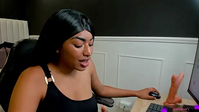 Snapshot of _luna_rossee_ chatting on February 19, 2026, 9:55 pm luna rossee online show from February 19, 2026, 9:55 pm