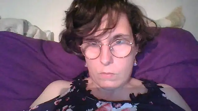Snapshot of OIseauNoir88 chatting on May 8, 2026, 7:30 pm OIseauNoir88 online show from May 8, 2026, 7:30 pm