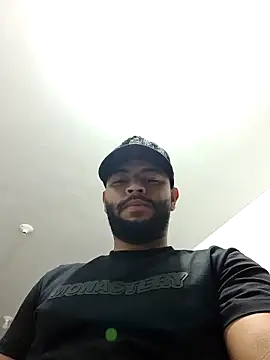 KLEYTON33 online show from February 4, 2026, 5:24 am