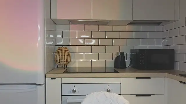 nikapie online show from February 8, 2026, 6:06 am