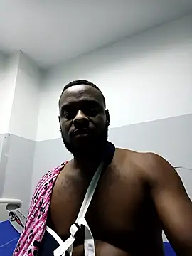 Snapshot of Tuverdugo12 chatting on February 26, 2026, 2:43 am Tuverdugo12 online show from February 26, 2026, 2:43 am