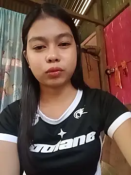 Snapshot of Heavens_night04 chatting on February 26, 2026, 2:21 am Heavens night04 online show from February 26, 2026, 2:21 am