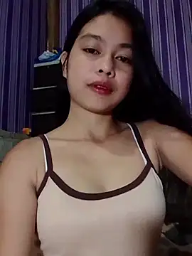 Snapshot of Heavens_night04 chatting on June 18, 2026, 4:57 am Heavens night04 online show from June 18, 2026, 4:57 am