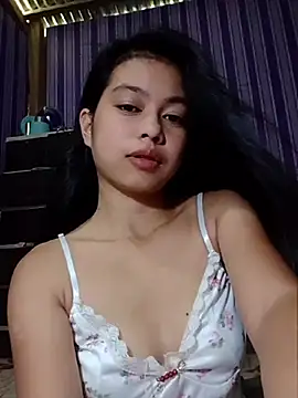 Snapshot of Heavens_night04 chatting on July 7, 2026, 7:34 am Heavens night04 online show from July 7, 2026, 7:34 am