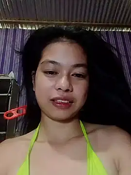 Snapshot of Heavens_night04 chatting on July 16, 2026, 2:28 am Heavens night04 online show from July 16, 2026, 2:28 am