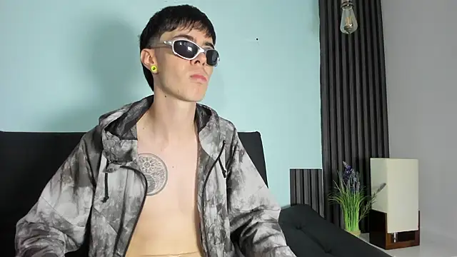 Lio      online show from February 2, 2026, 3:16 am