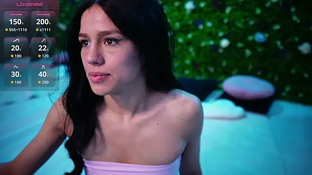 Snapshot of Baby_nico chatting on February 2, 2026, 7:34 pm Baby nico online show from February 2, 2026, 7:34 pm