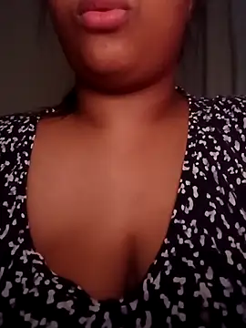 Snapshot of M_eduardabigcurvyplus chatting on March 3, 2026, 3:45 am M eduardabigcurvyplus online show from March 3, 2026, 3:45 am