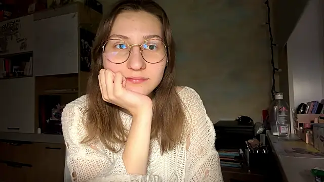 Miaaa Moon online show from February 19, 2026, 4:14 pm