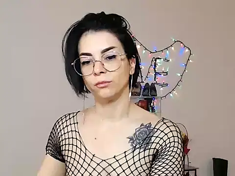 emacandy online show from March 16, 2026, 5:13 am