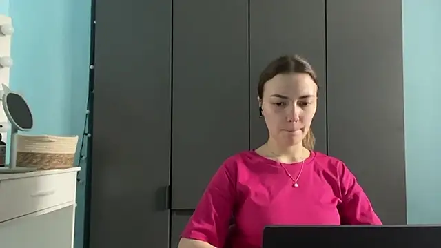 AndreeMerryman online show from February 13, 2026, 2:07 am