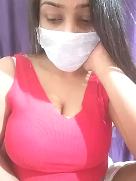 Snapshot of MidnightVibes_ chatting on February 2, 2026, 5:44 pm MidnightVibes online show from February 2, 2026, 5:44 pm