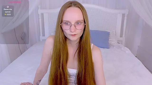 Snapshot of _EliDream chatting on July 4, 2026, 9:37 am EliDream online show from July 4, 2026, 9:37 am