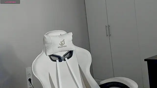 Snapshot of Leah_Castro chatting on February 6, 2026, 2:49 am Leah Castro online show from February 6, 2026, 2:49 am