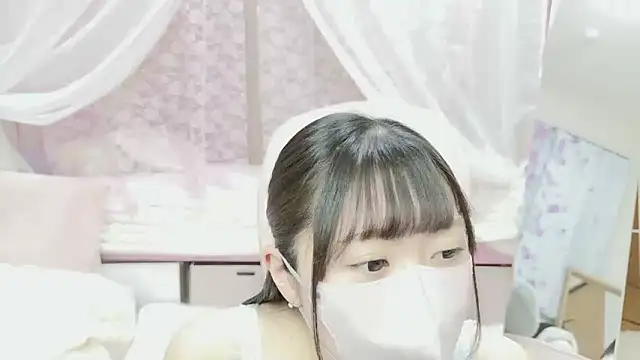 Snapshot of MOE_o0 chatting on April 10, 2026, 9:14 am MOE o0 online show from April 10, 2026, 9:14 am