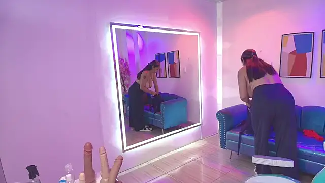 Madame scarlett online show from April 11, 2026, 11:36 am