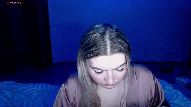 Snapshot of MiraRoy chatting on February 27, 2026, 4:40 pm MiraRoy online show from February 27, 2026, 4:40 pm