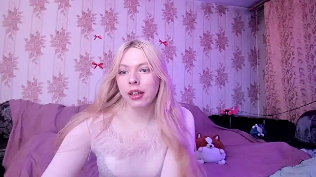 Snapshot of Cutie_Bambi chatting on February 22, 2026, 11:20 am Cutie Bambi online show from February 22, 2026, 11:20 am