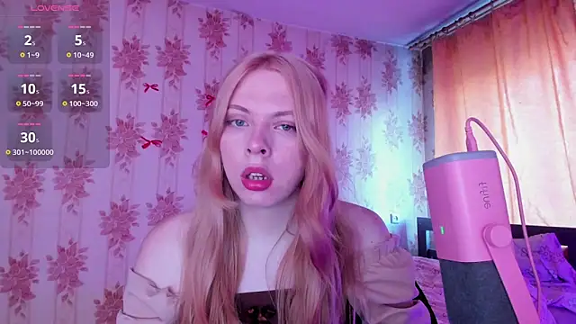 Snapshot of Cutie_Bambi chatting on June 15, 2026, 12:07 pm Cutie Bambi online show from June 15, 2026, 12:07 pm