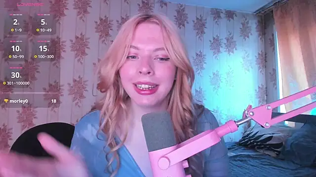 Snapshot of Cutie_Bambi chatting on July 15, 2026, 12:21 pm Cutie Bambi online show from July 15, 2026, 12:21 pm