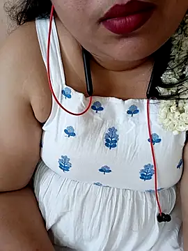 Snapshot of silk_rose05 chatting on February 26, 2026, 7:51 am silk rose05 online show from February 26, 2026, 7:51 am