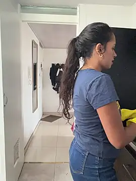 LunaHeat online show from March 6, 2026, 3:08 pm