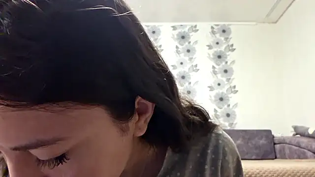 Snapshot of ZyntraLoom chatting on February 11, 2026, 2:00 pm ZyntraLoom online show from February 11, 2026, 2:00 pm